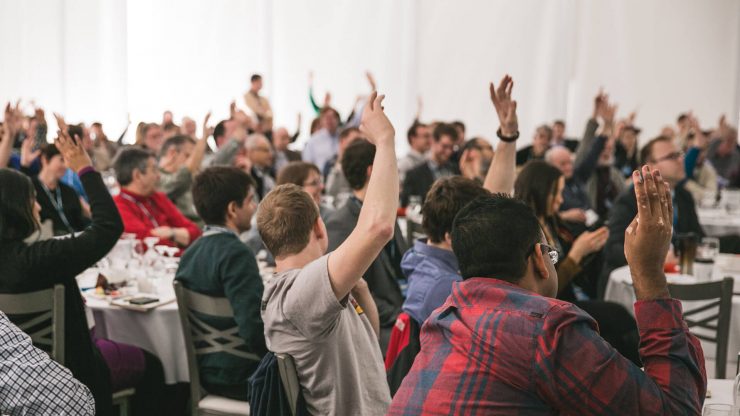 A crowded web design event