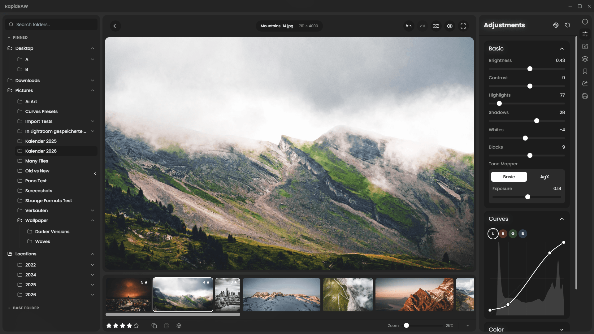 Screenshot of the RapidRAW interface