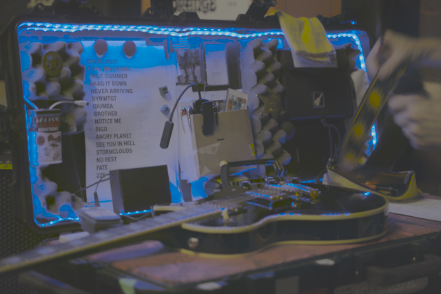 HDR PNG image of guitar bench