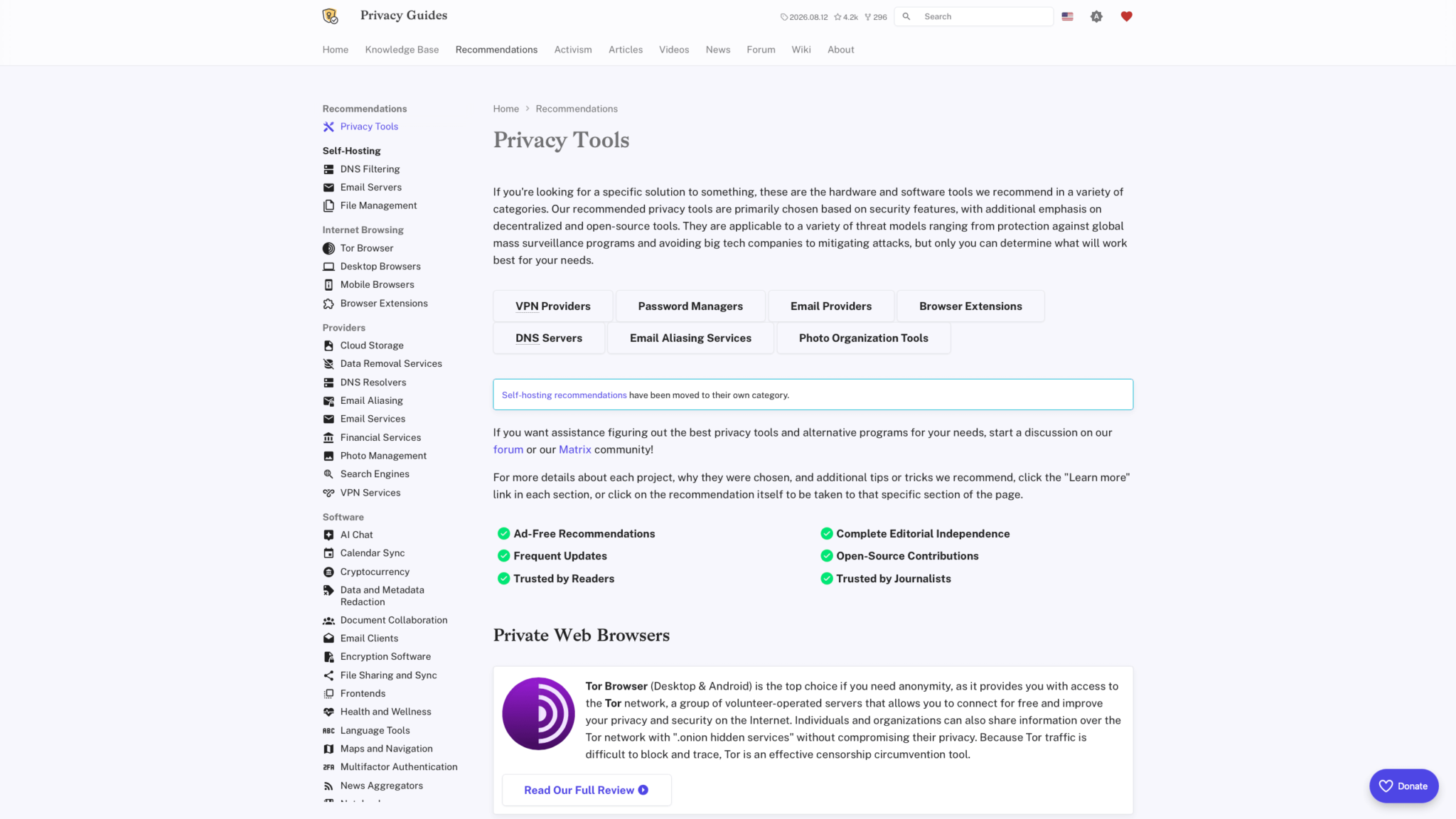 Screenshot of the Privacy Guides Privacy Tools page.